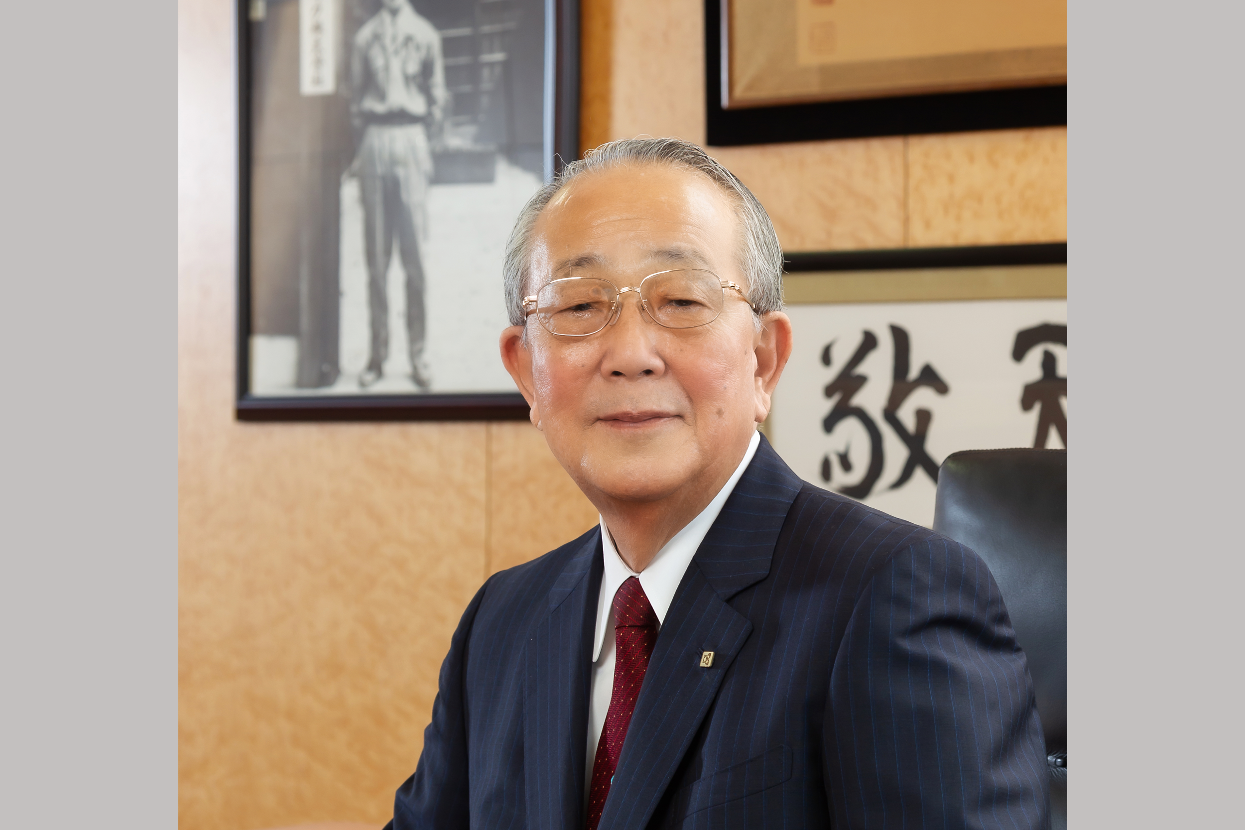 稲盛和夫DVD CD 　　思いは必ず実現する Amazon.co.jp: 稲盛和夫DVD CD 思いは必ず実現する : おもちゃ